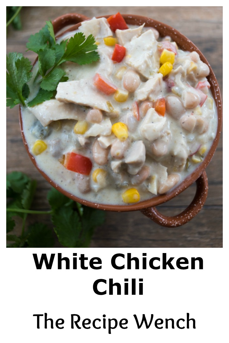 Chase the winter chills away with easy, Game Day favorite, White Chicken Chili! | www.therecipewench.com